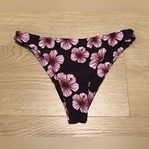 Benoa Swim Outrigger bottom